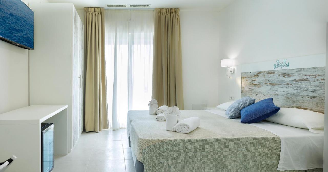 Mercury Beach Hotel SantʼAntìoco Dış mekan fotoğraf